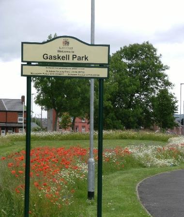 Gaskell park sign pic 2