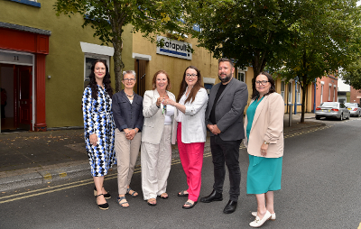 Cllr Kate Groucutt and Council Leader Cllr Anthony Burns hand over keys to Kindred 